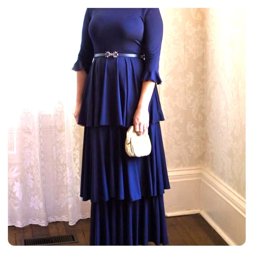 •Dainty jewells “the darling dress”